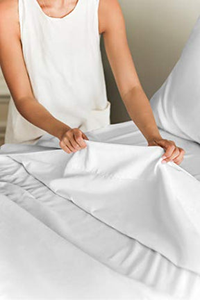 Queen Size 4 Piece Sheet Set - Comfy Breathable & Cooling Sheets - Hotel Luxury